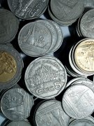 央行：继续实施好适度宽松的货币政策